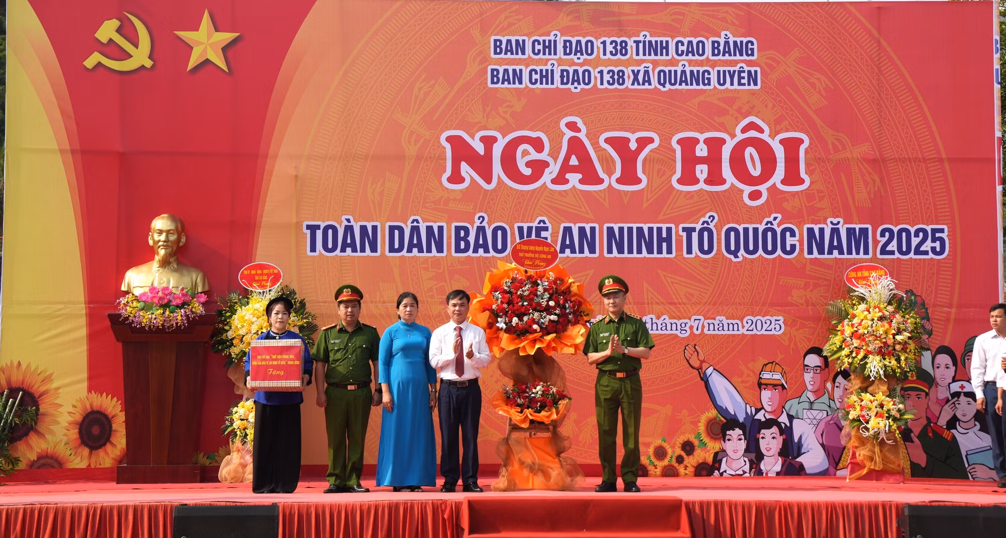 Thứ trưởng Nguyễn Ngọc Lâm dự Ngày hội toàn dân bảo vệ ANTQ tại xã Quảng Uyên -0