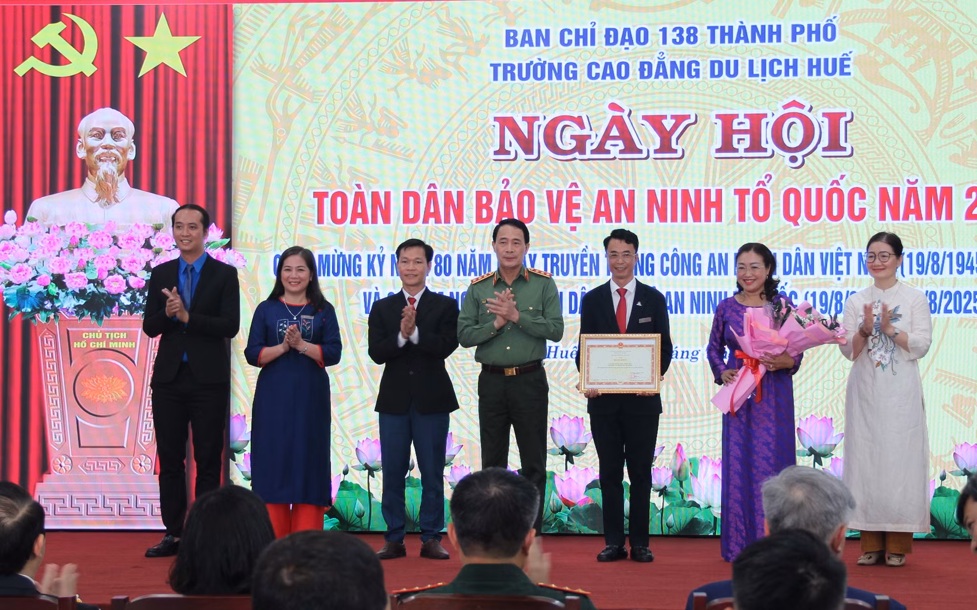 Tập trung xây dựng thế trận an ninh nhân dân, thế trận lòng dân vững chắc -0