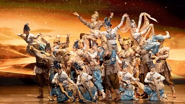 Thưởng lãm “Sắc màu Trung Hoa” - nhịp cầu văn hóa giữa Việt Nam và Trung Quốc