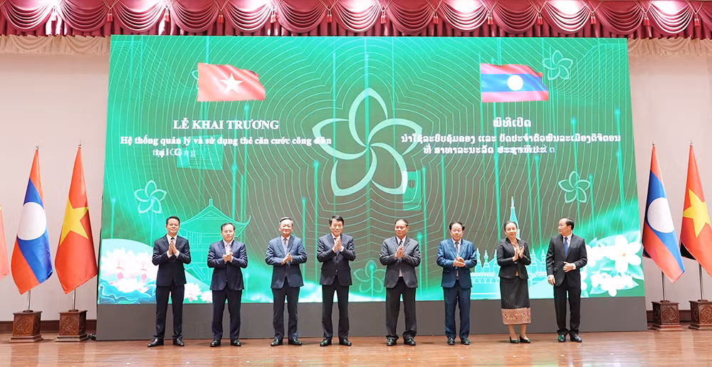 Bộ trưởng Lương Tam Quang dự lễ khai trương Hệ thống căn cước công dân Lào -0