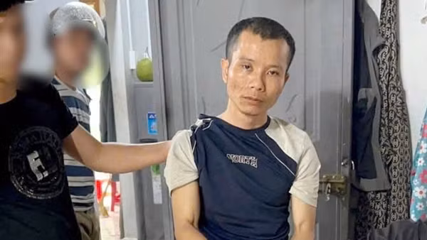 Quảng Ngãi: Bắt đối tượng mua bán ma túy, tàng trữ súng K54