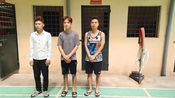 Trộm súng, đào ngũ, bị bắt sau 32 năm trốn truy nã ảnh 3