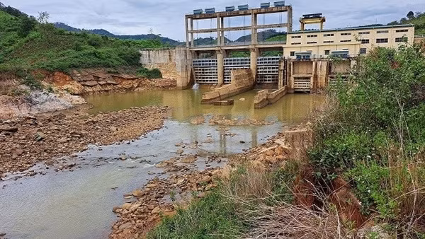 Đề xuất dừng huy động công suất nhà máy thủy điện nếu không đền bù dứt điểm