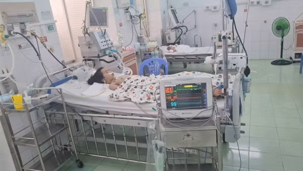 Cứu sống thai phụ mang thai 32 tuần tuổi bị ruột thừa ảnh 2