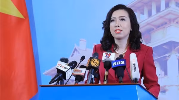 Lá bài “nhân quyền” trong thời đại số ảnh 2