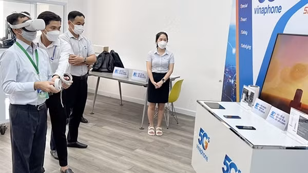 Nhận tiền kiều hối qua VNPT Money: Khi khoảng cách được rút ngắn ảnh 4