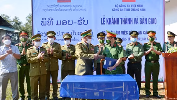 Đặc sắc chương trình giao lưu văn nghệ Việt Nam - Lào ảnh 7