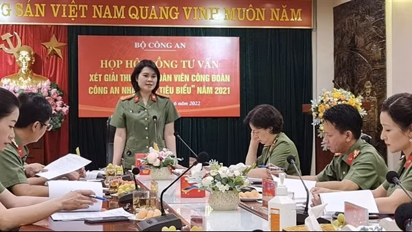Đoàn đại biểu Công đoàn CAND báo công dâng Bác tại Khu di tích K9 ảnh 4