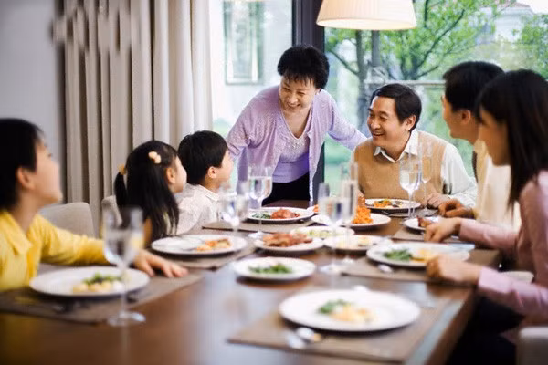 Bữa cơm gia đình là nơi để trở về ! -0