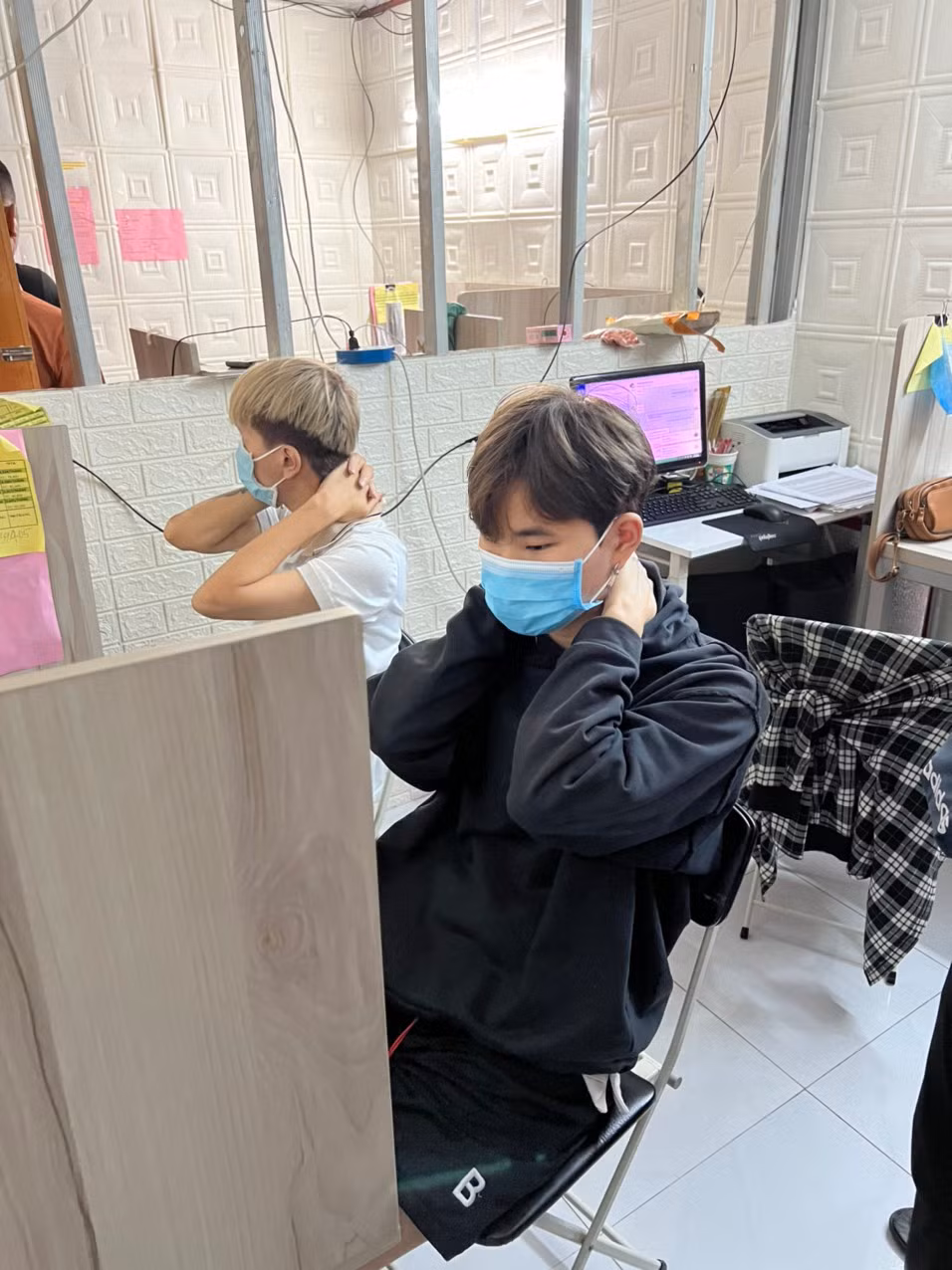 Công an Hà Tĩnh triệt xóa đường dây lừa đảo giả danh nhân viên ngân hàng - 0