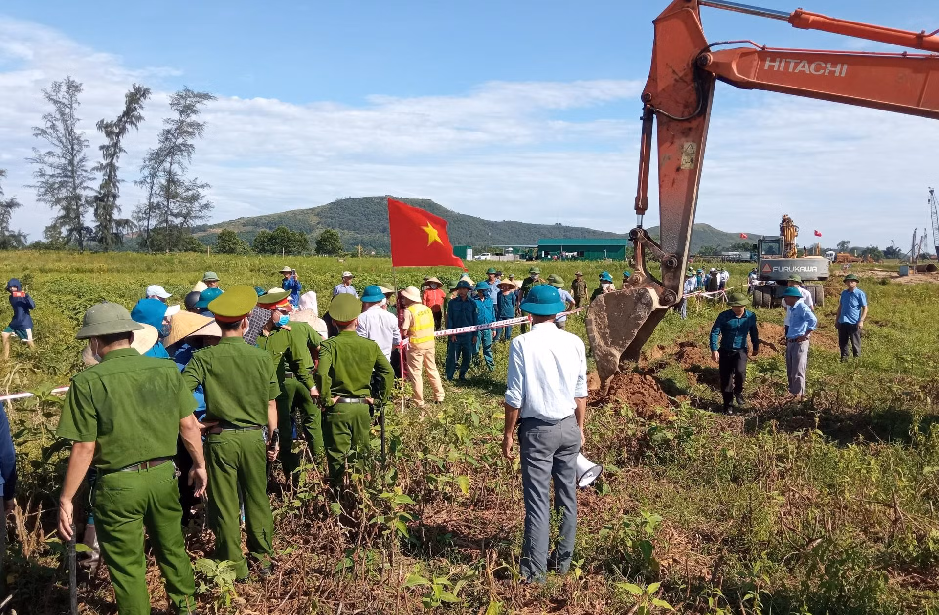 Hà Tĩnh cán đích cắm mốc thực địa giải phóng mặt bằng cao tốc Bắc - Nam -0