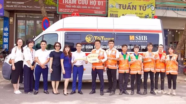 T&T Group và SHB tặng xe cứu thương cho Đội hỗ trợ sơ cứu FAS Angel Hà Nội