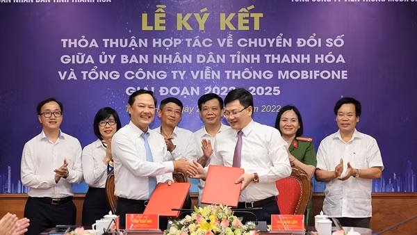 Thuê bao MobiFone trúng Jackpot qua kênh Vietlott SMS nhận giải gần 67 tỉ đồng ảnh 2