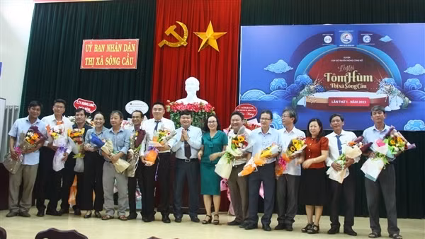 100 món ăn chế biến từ tôm hùm ở Phú Yên xác lập kỷ lục Việt Nam ảnh 4