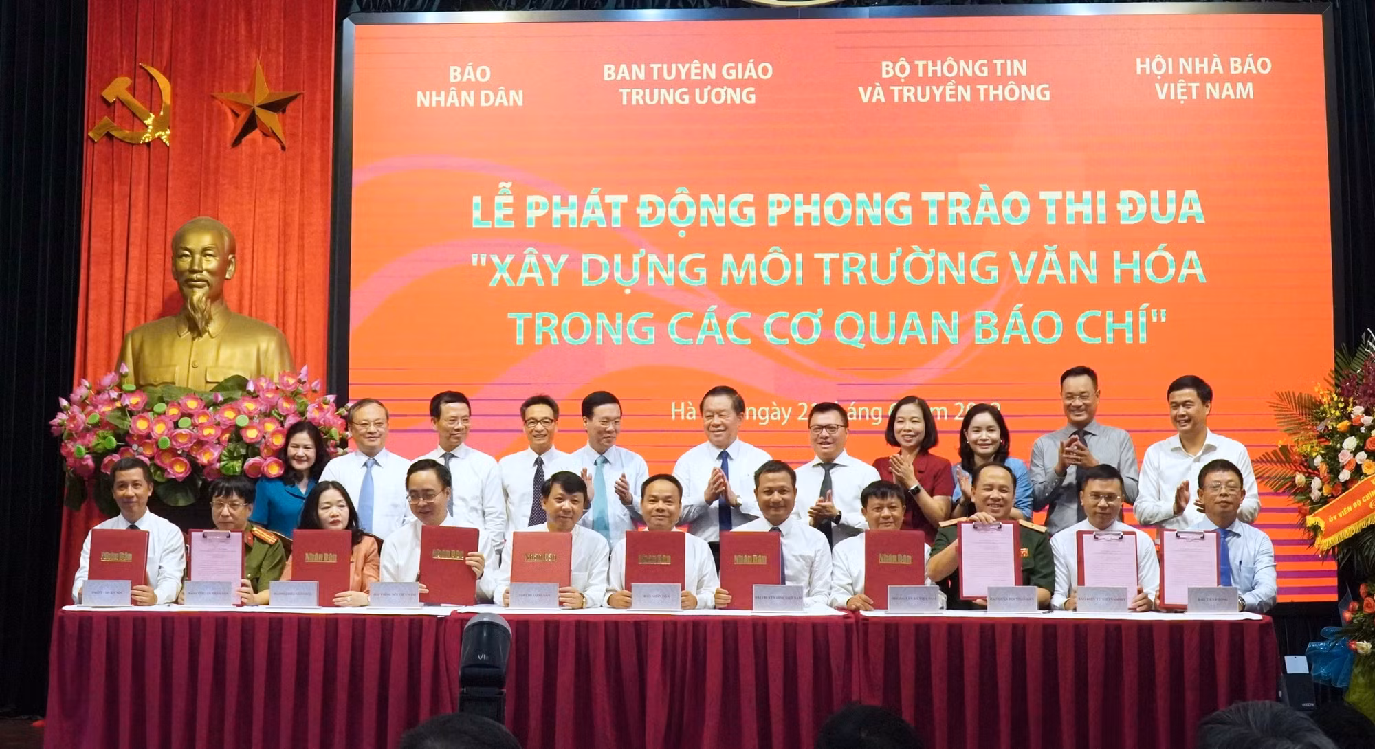 Phát động phong trào thi đua “Xây dựng môi trường văn hoá trong cơ quan báo chí” -0