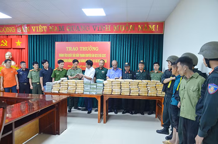 Triệt phá thành công đường dây ma túy xuyên quốc gia -1