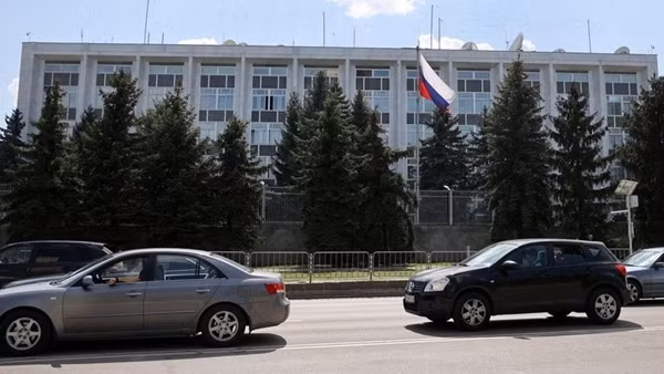 Bulgaria điều máy bay đưa 70 nhà ngoại giao Nga bị trục xuất về nước