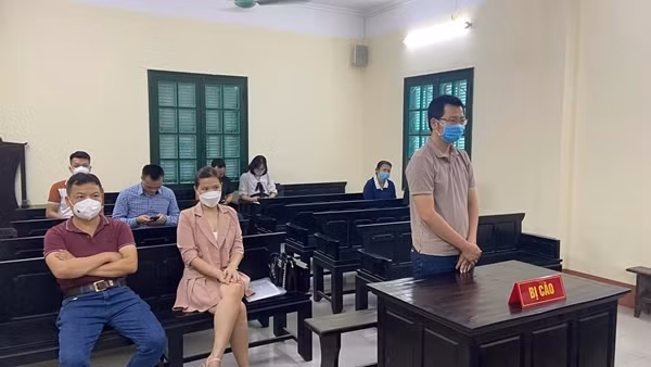 Buôn bán sữa tắm giả, nam thanh niên lĩnh 30 tháng tù treo