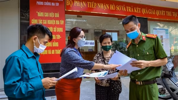Từ ngày 1/7, người dân Hà Nội có thể đăng ký trực tuyến khai sinh, khai tử, kết hôn ảnh 1