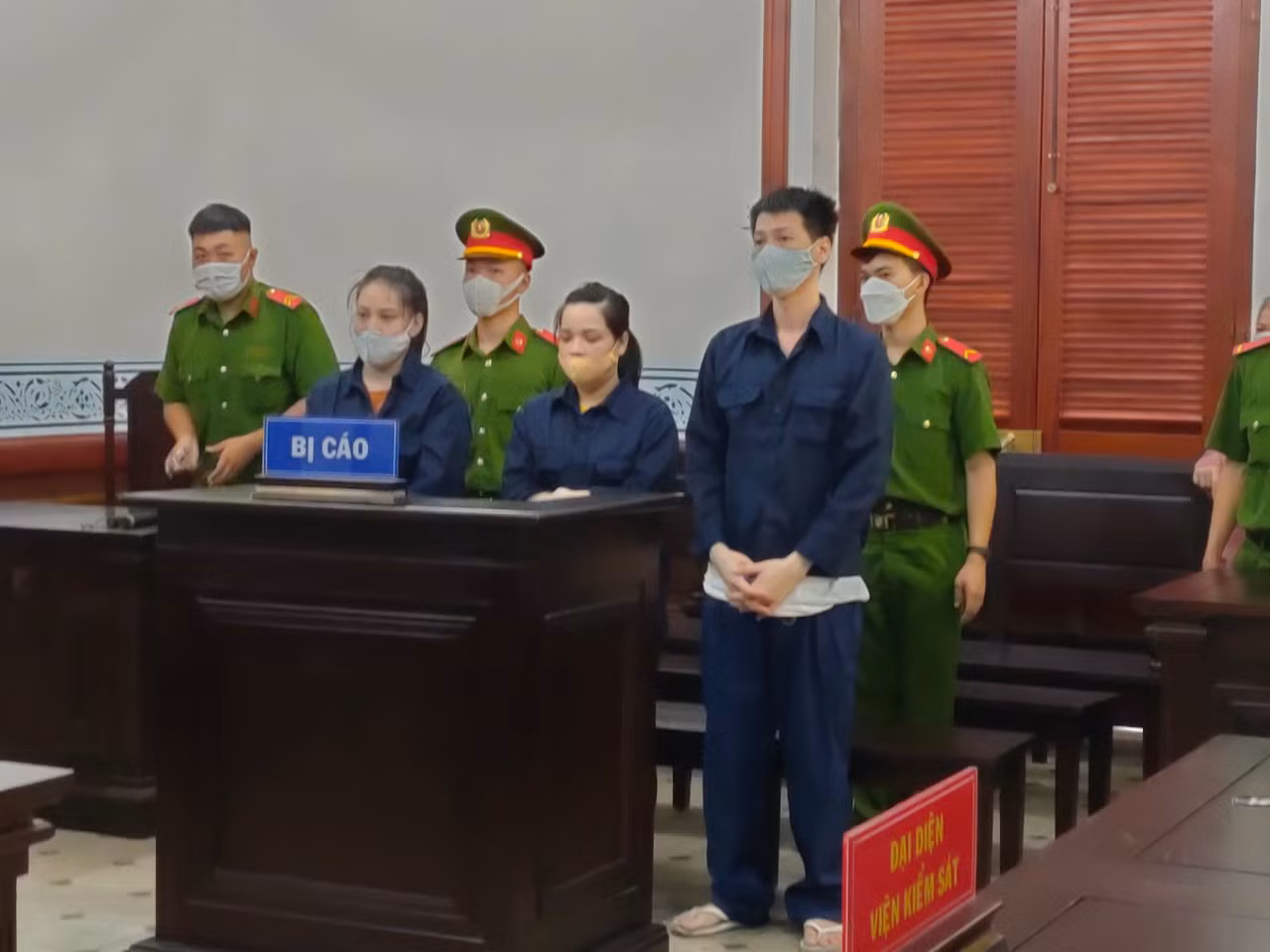 Hai án tử hình một án chung thân cho đường dây mua bán “cái chết trắng” -0
