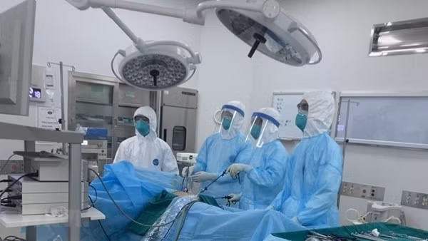 Lý do nào khiến 857 nhân viên y tế, bác sĩ nghỉ việc, chuyển công tác?