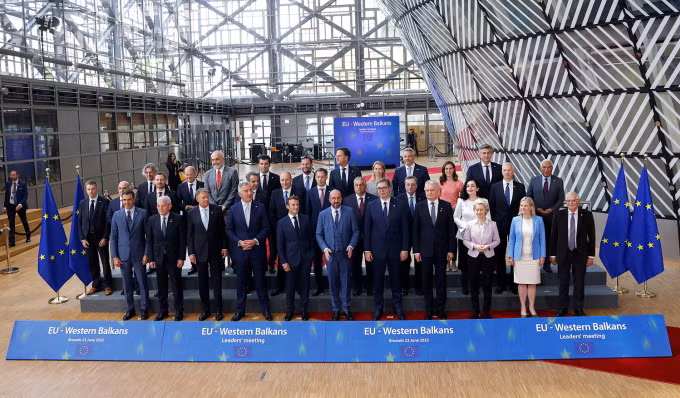 Ukraine trở thành ứng cử viên EU -0