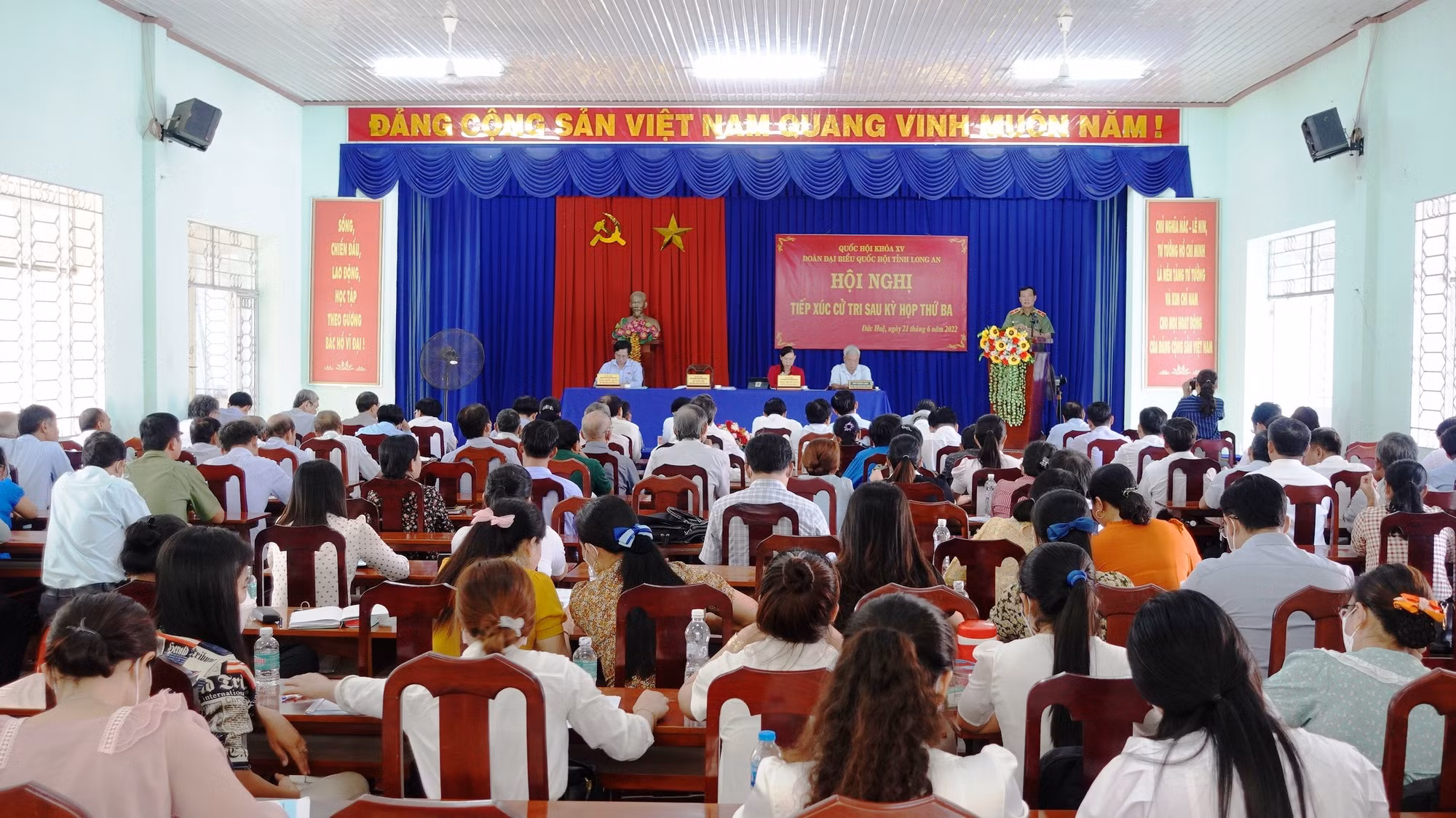 Đồng chí Lê Tấn Tới tiếp xúc cử tri tại Đức Huệ, Tân Trụ (Long An) -0