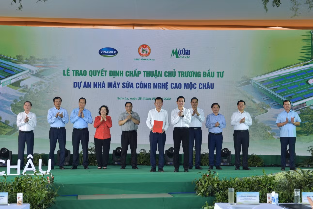 Thiên đường sữa Mộc Châu - dự án “khủng” của hai “ông lớn” ngành sữa -0