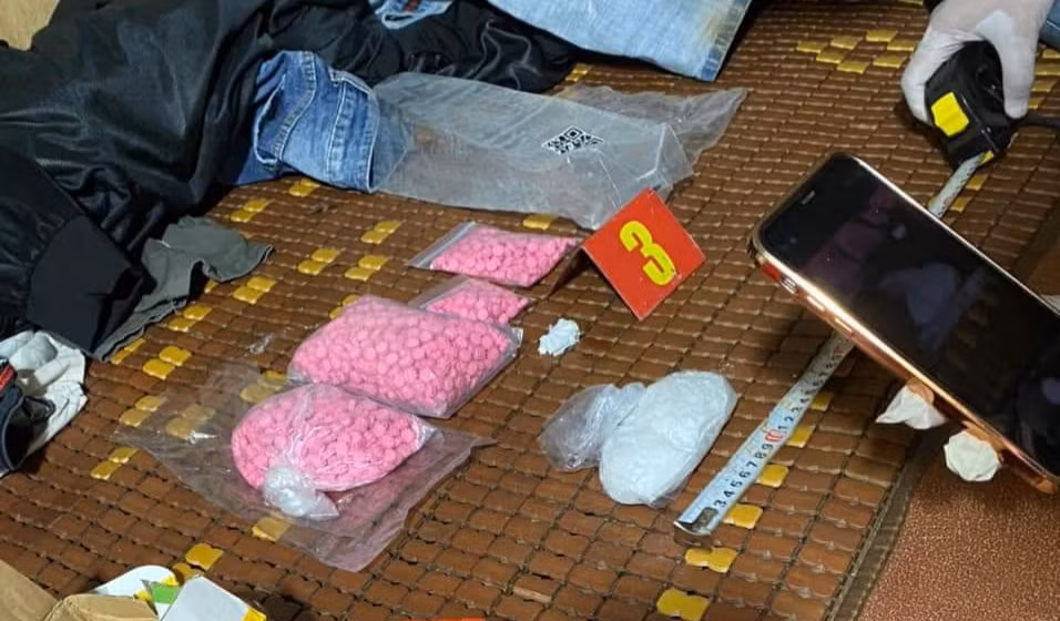 Bắt vụ tàng trữ trái phép khối lượng lớn ma túy -0