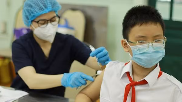 Đối tượng nào sẽ tiêm vaccine phòng COVID-19 mũi 3, mũi 4? ảnh 2