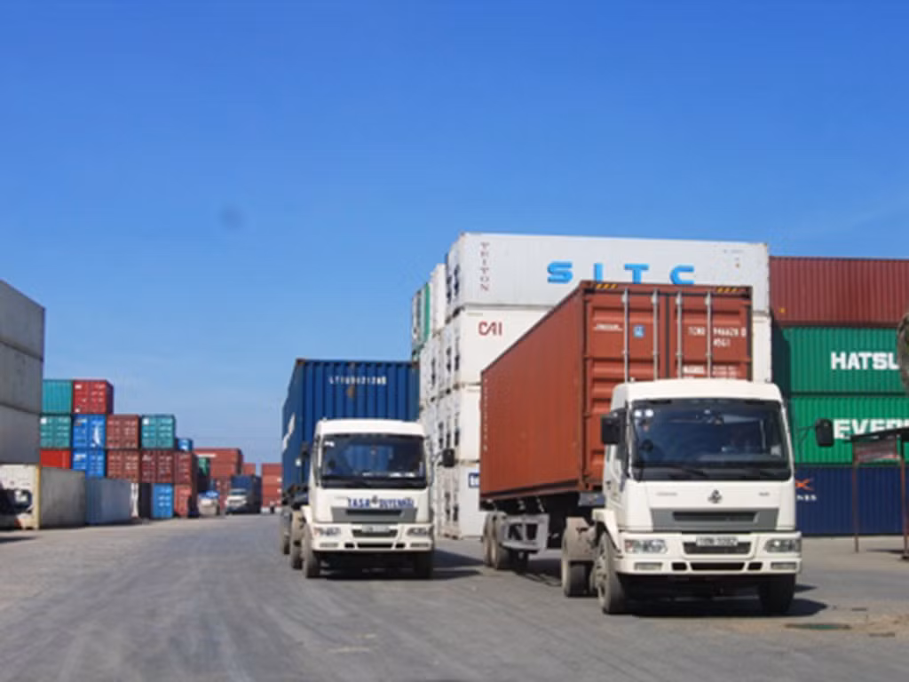 Giá xăng dầu tăng cao, các hỗ trợ vừa qua là chưa đủ -0