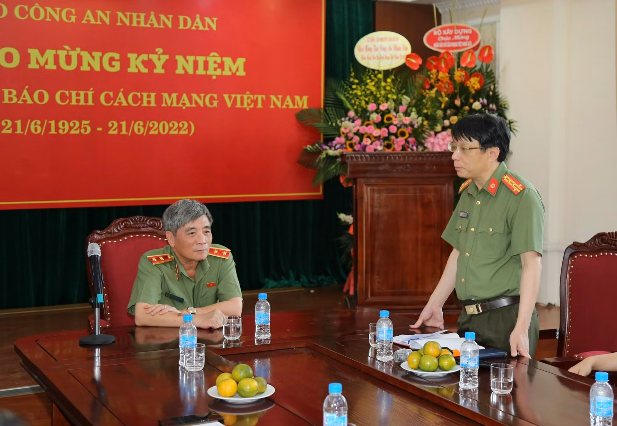 Xứng đáng là những chiến sỹ tiên phong trên lĩnh vực tư tưởng - văn hóa của CAND -0