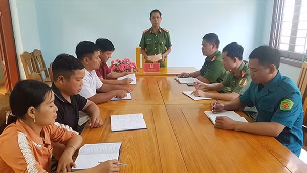 Trưởng Công an xã biên giới gương mẫu, được dân tin yêu