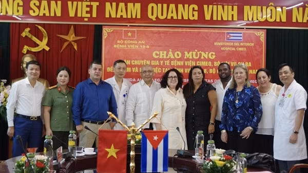 Biểu hiện sinh động của tình đoàn kết, gắn bó Việt Nam - Cuba ảnh 4