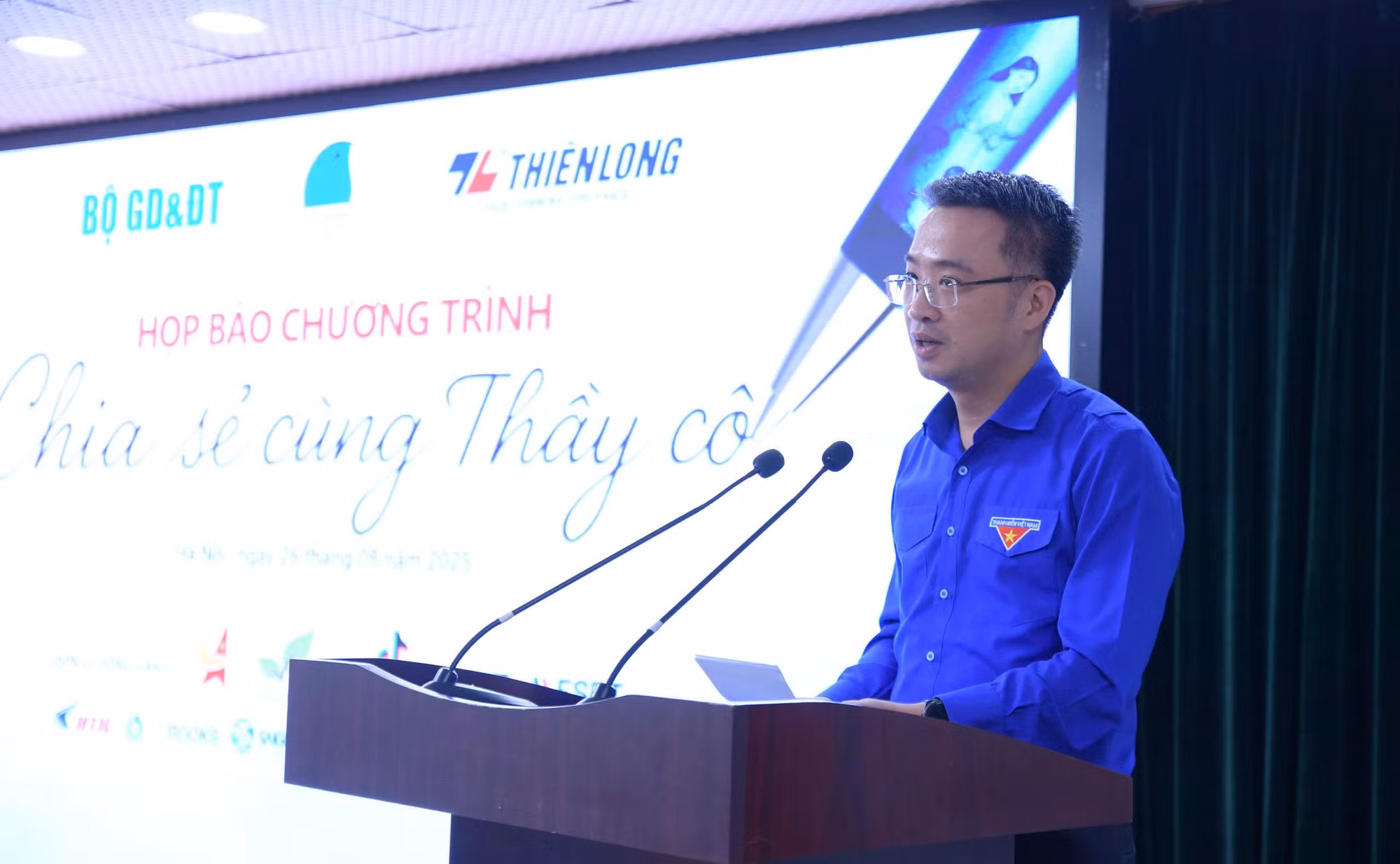 Sẽ vinh danh những thầy, cô giáo tại 248 xã, phường, đặc khu vùng biên giới -0