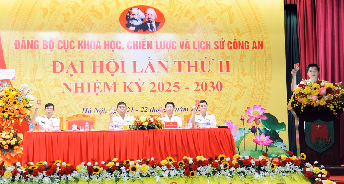 Phát huy hiệu quả hơn nữa vai trò chủ trì trên mặt trận khoa học, công nghệ, chiến lược, lý luận của lực lượng CAND -0