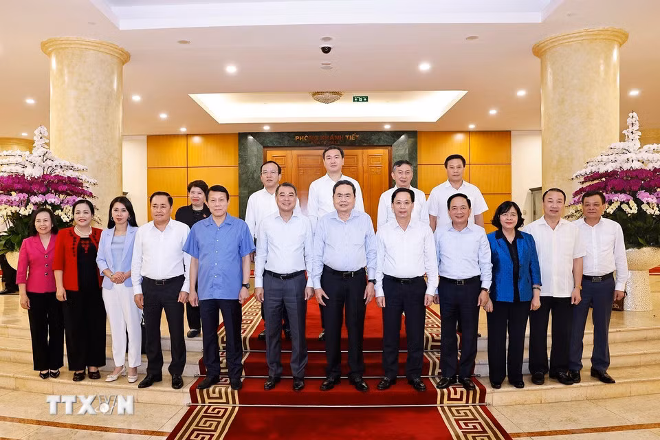 Các tổ công tác của Bộ Chính trị làm việc với đại diện Ban Thường vụ Tỉnh uỷ các tỉnh Sơn La, Thanh Hoá, Bắc Ninh, Lạng Sơn -0
