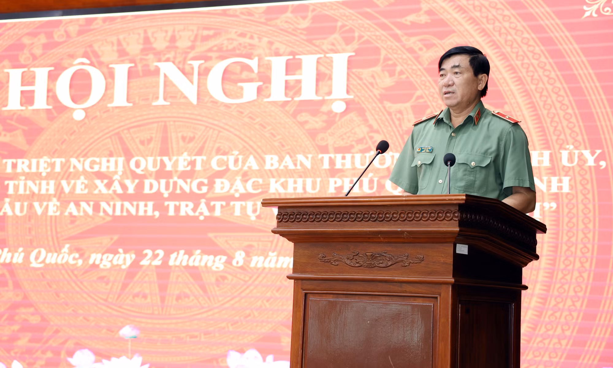 Huy động sức mạnh tổng hợp xây dựng đặc khu Phú Quốc thành “Đơn vị kiểu mẫu về ANTT và văn minh đô thị” -0