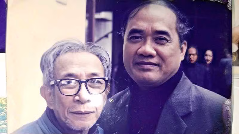 Nhà văn, ứng xử xã hội và sự 