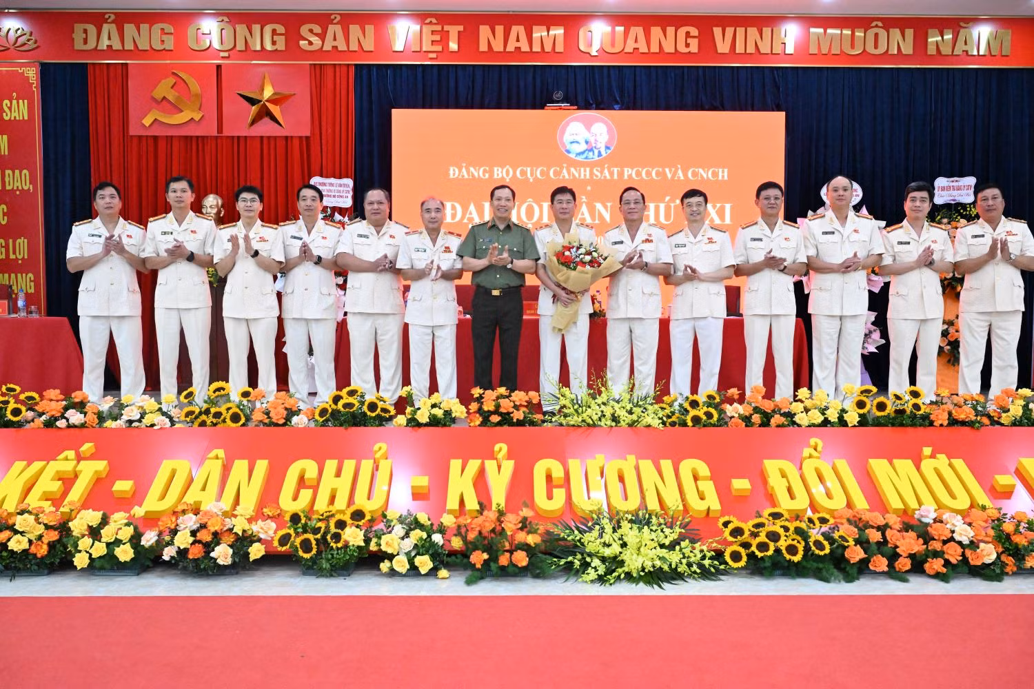 Hoàn thiện hành lang pháp lý, nâng cao hiệu lực, hiệu quả công tác PCCC và CNCH -0