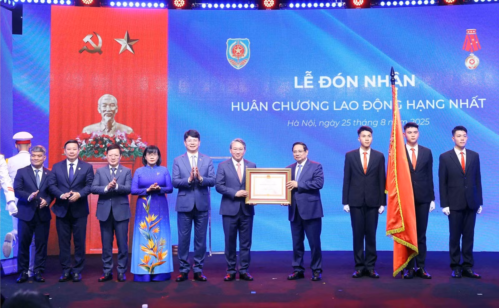 Tiếp tục đổi mới tư duy xây dựng, hoàn thiện pháp luật, tạo đột phá trong thi hành pháp luật -0