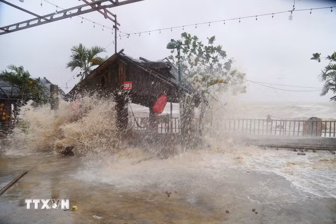 Thủ tướng yêu cầu khắc phục nhanh nhất hậu quả bão số 5, ứng phó mưa lũ sau bão -0