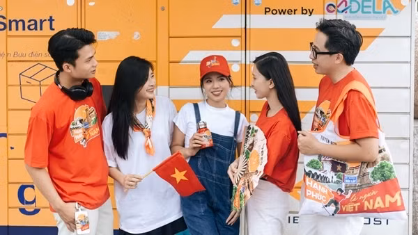 Hạnh phúc là người Việt Nam: Khi ký ức là ngọn lửa hun đúc tự hào