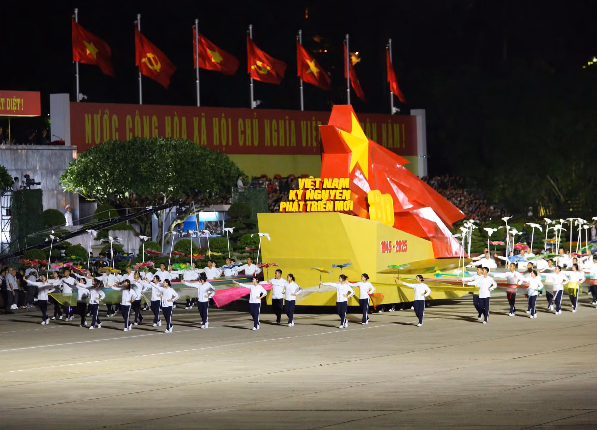 Tổng hợp luyện lần thứ 2 lực lượng diễu binh, diễu hành A80 -0