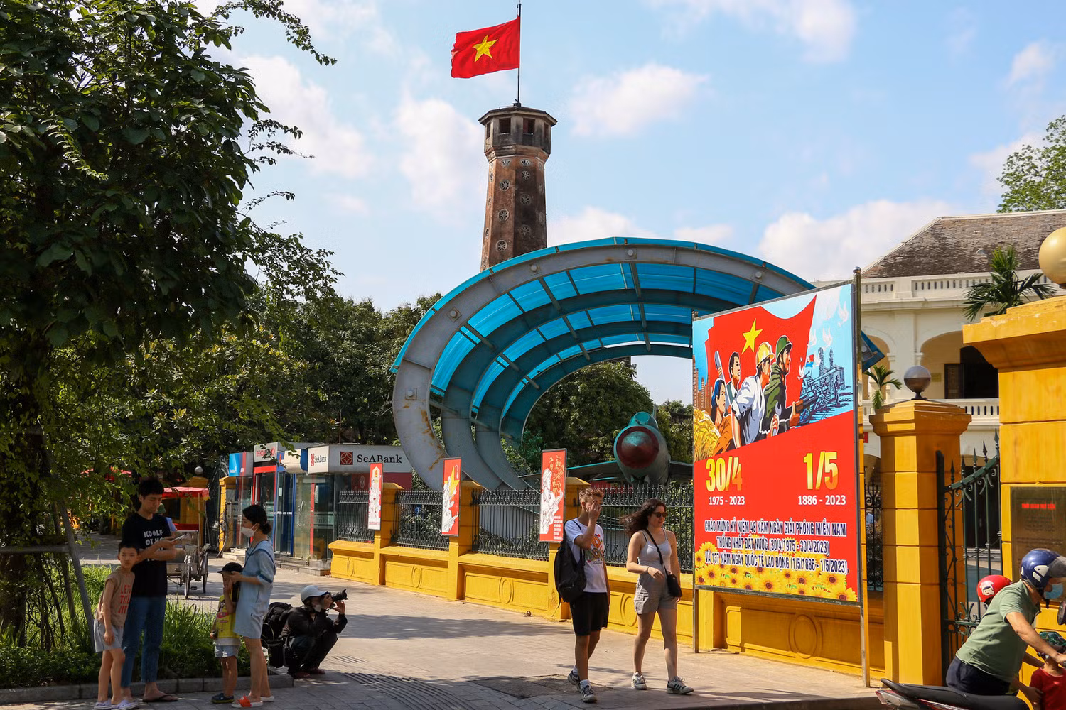 Miền Bắc vẫn còn mưa nhiều nơi, Hà Nội nắng gián đoạn -0