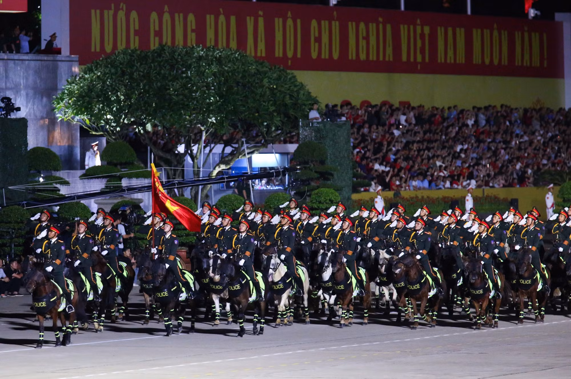 Tổng hợp luyện lần thứ 2 lực lượng diễu binh, diễu hành A80 -0