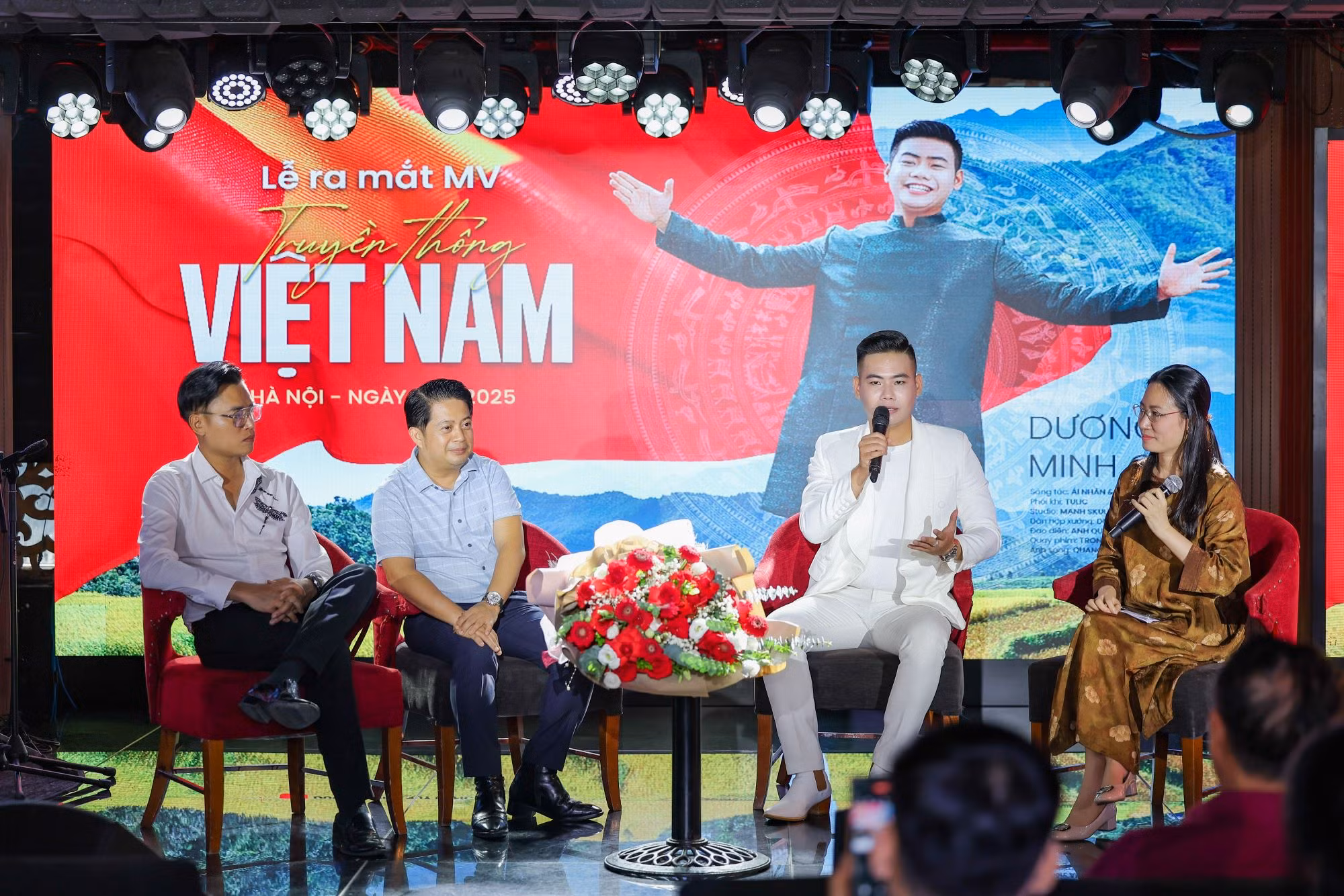 Giong ca đoạt Huy chương Vàng âm nhạc quốc tế chào mừng đại lễ với MV “Truyền thống Việt Nam” -0