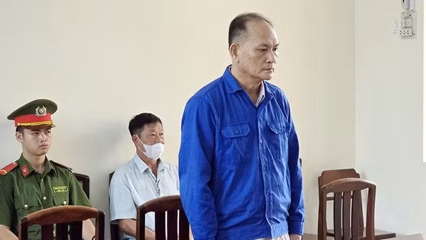 Lừa đảo chiếm đoạt tài sản, 2 bị cáo lĩnh án 39 năm tù