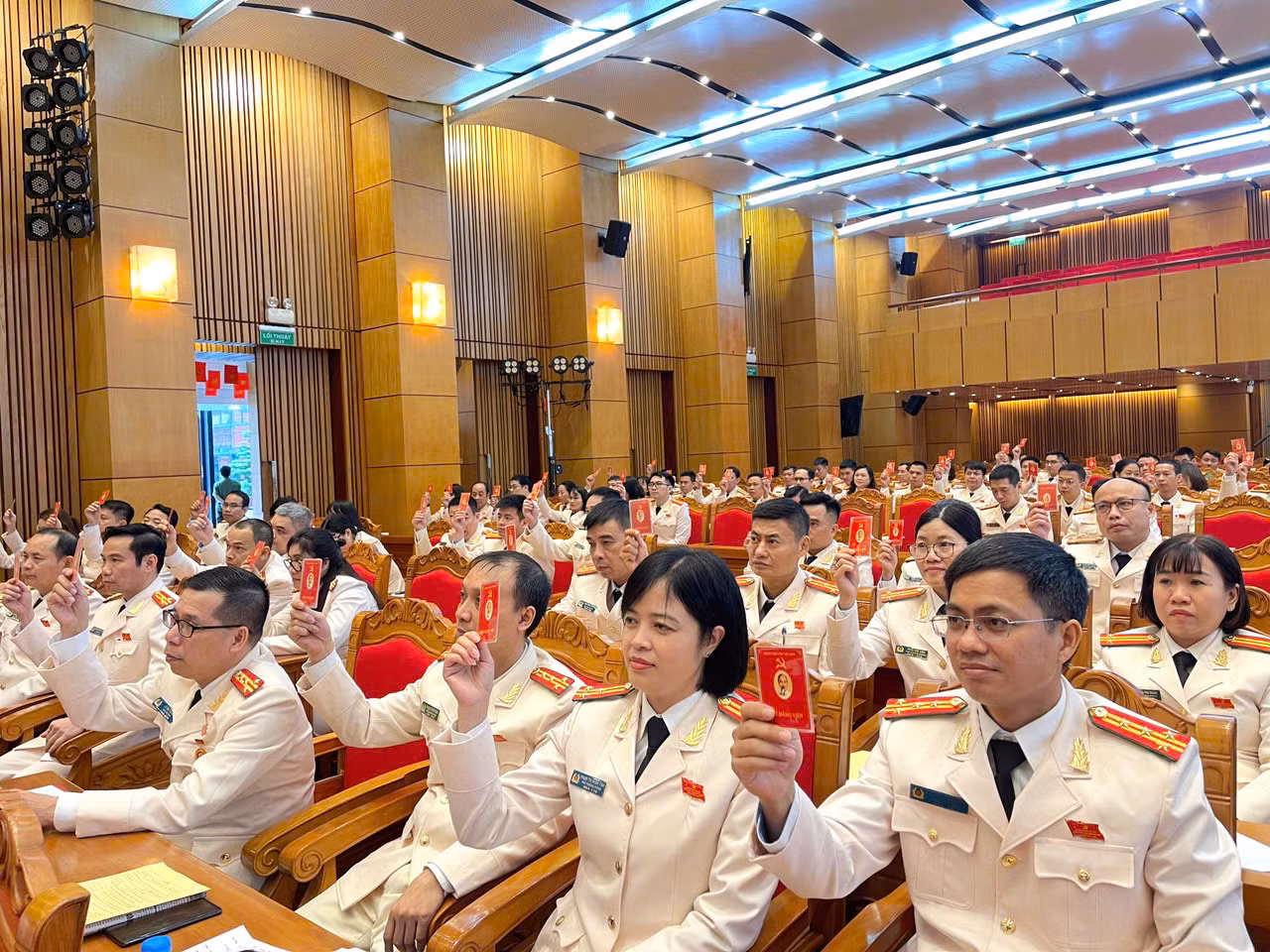 Đại hội đại biểu Đảng bộ Cục Công nghiệp an ninh lần thứ I -0