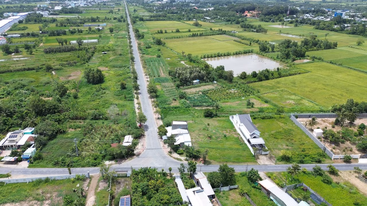 Cận cảnh tuyến đường số 1 bị thanh tra lại ở Trà Vinh (cũ) -8